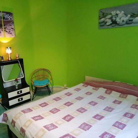 Simpele Slaapkamer Geraardsbergen Bagian luar foto