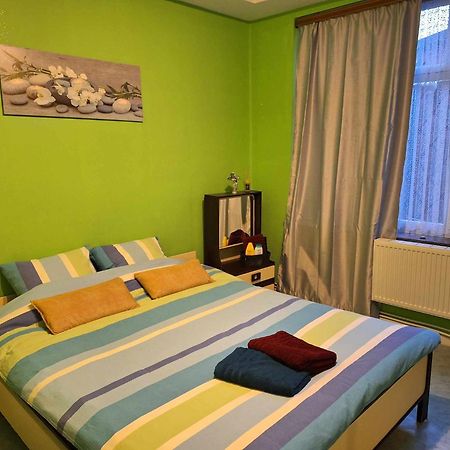 Simpele Slaapkamer Geraardsbergen Bagian luar foto